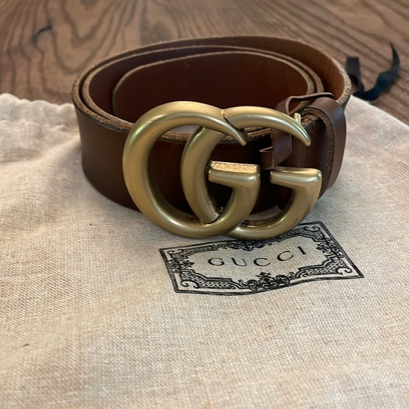 Authentic Gucci brown belt with gold buckle - Picture 6 of 15